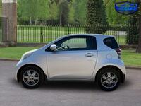 TOYOTA IQ